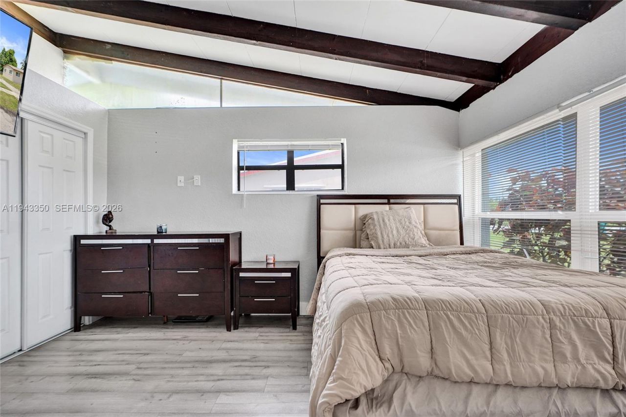 19620 NW 6th Ct, Miami Gardens, FL 33169 Photo