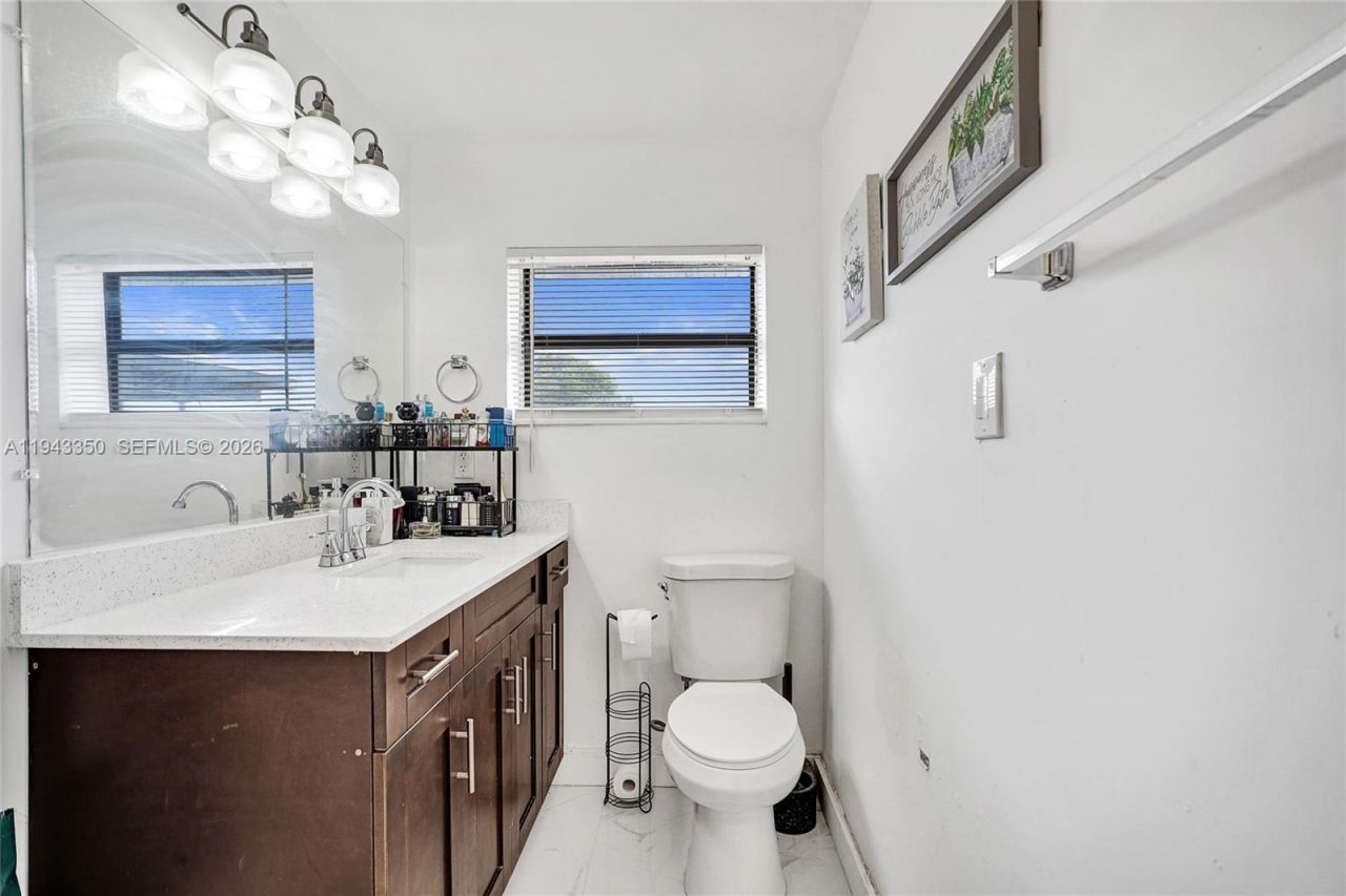 19620 NW 6th Ct, Miami Gardens, FL 33169 Photo