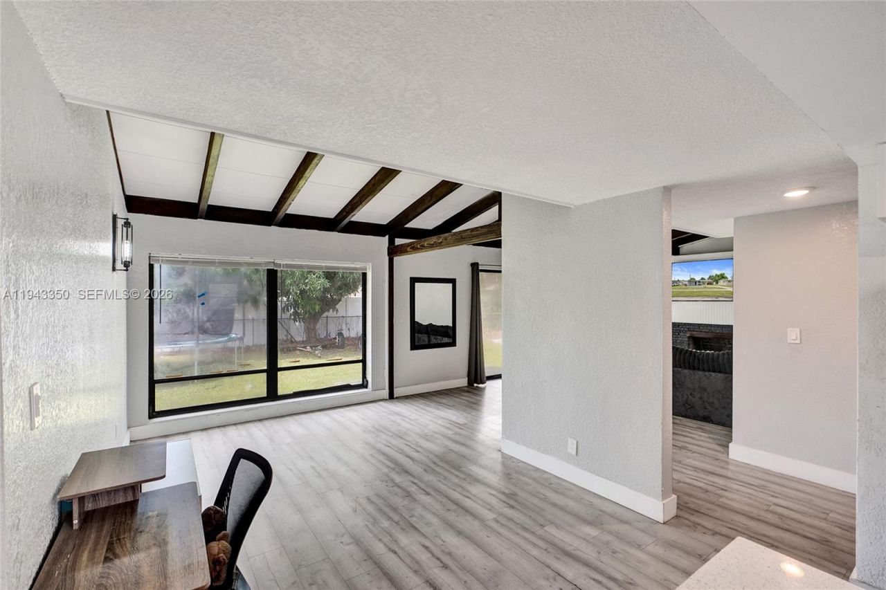 19620 NW 6th Ct, Miami Gardens, FL 33169 Photo