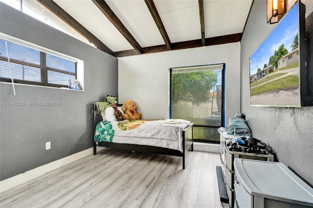 19620 NW 6th Ct, Miami Gardens, FL 33169 Photo