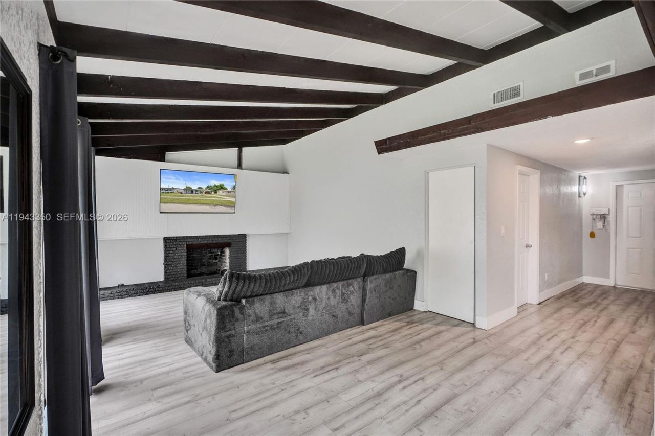 19620 NW 6th Ct, Miami Gardens, FL 33169 Photo