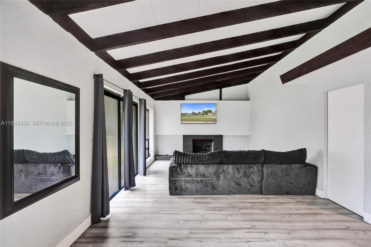 19620 NW 6th Ct, Miami Gardens, FL 33169 Photo