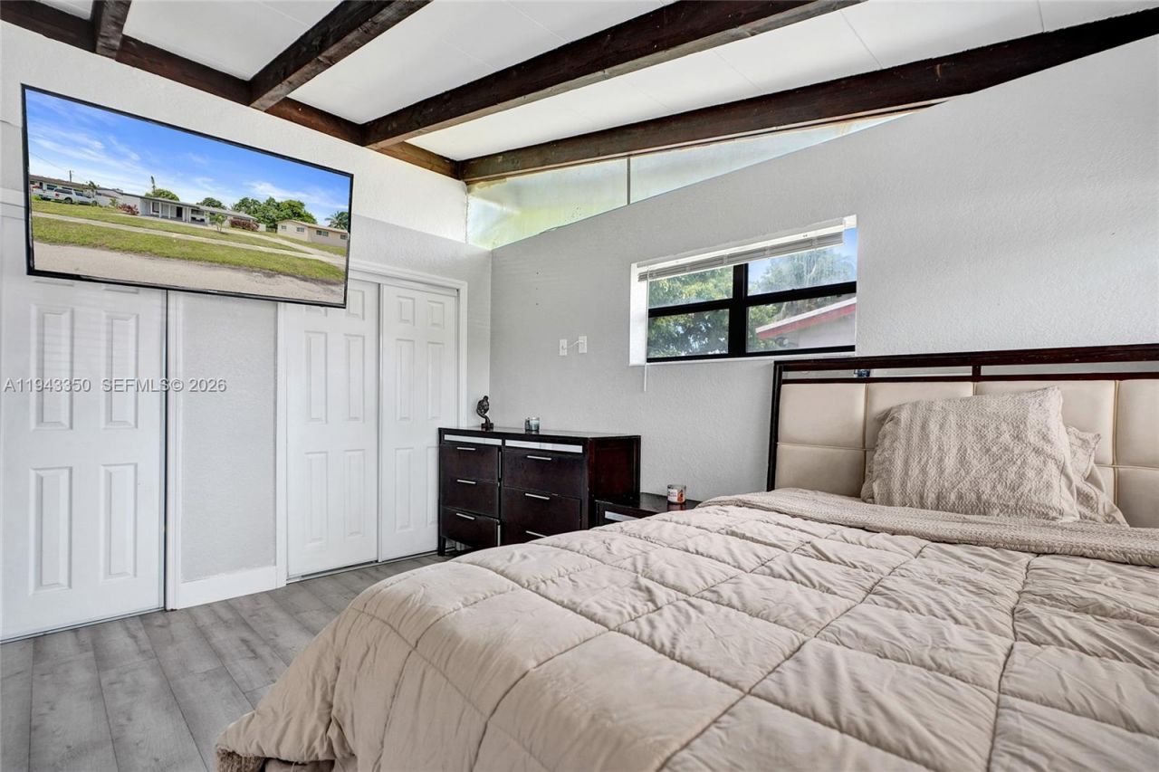 19620 NW 6th Ct, Miami Gardens, FL 33169 Photo