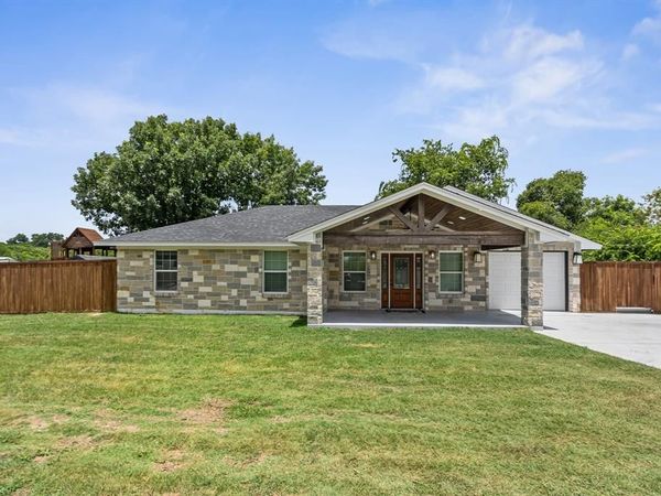 318 Franklin Road, Eddy, TX 76524