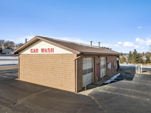 1620 Academy Street, Elroy, WI 53929