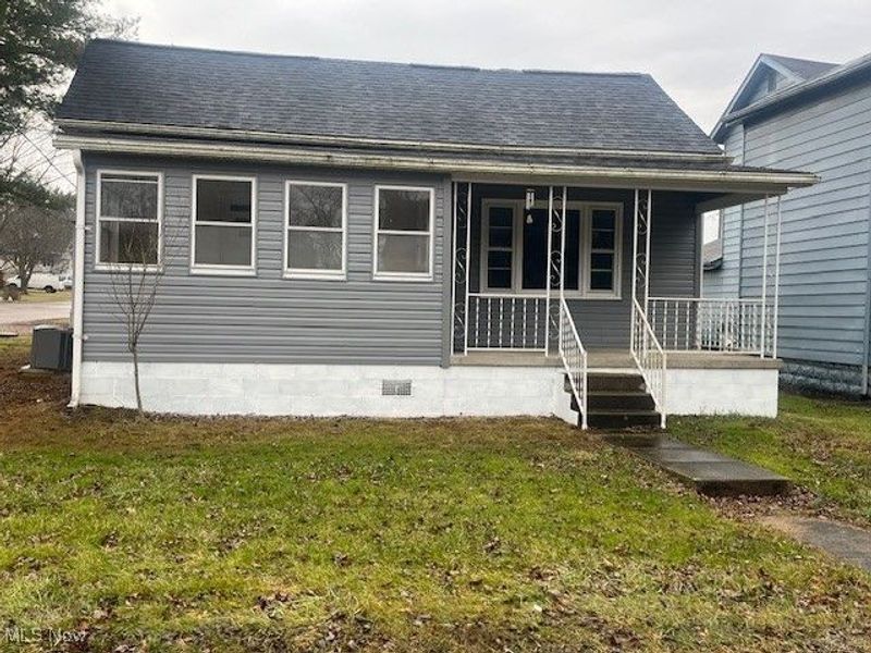 402 Kinzel Avenue, Zanesville, OH 43701 Photo 1