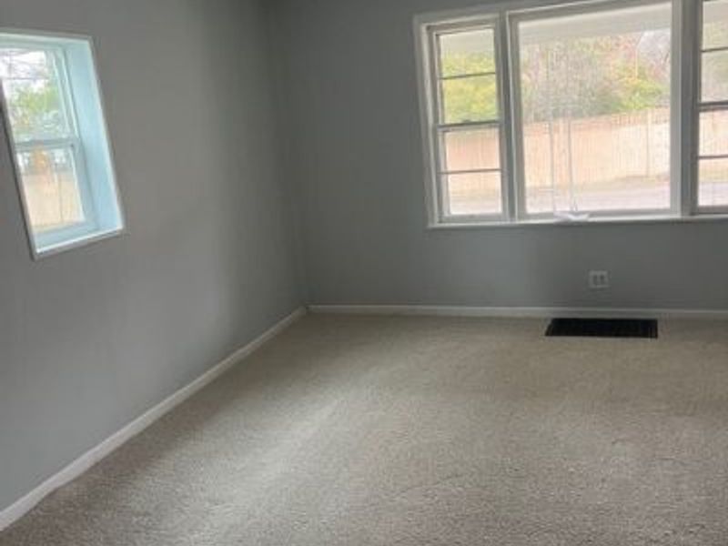 402 Kinzel Avenue, Zanesville, OH 43701 Photo 5