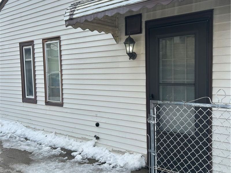 172 Best Street, Bedford, OH 44146 Photo 2