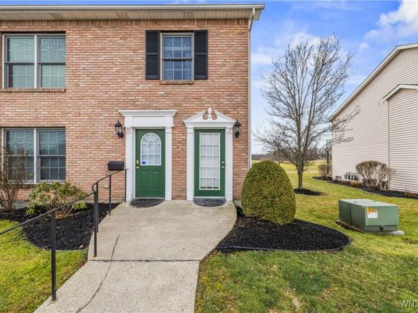 31 Tralee, East Amherst, NY 14051