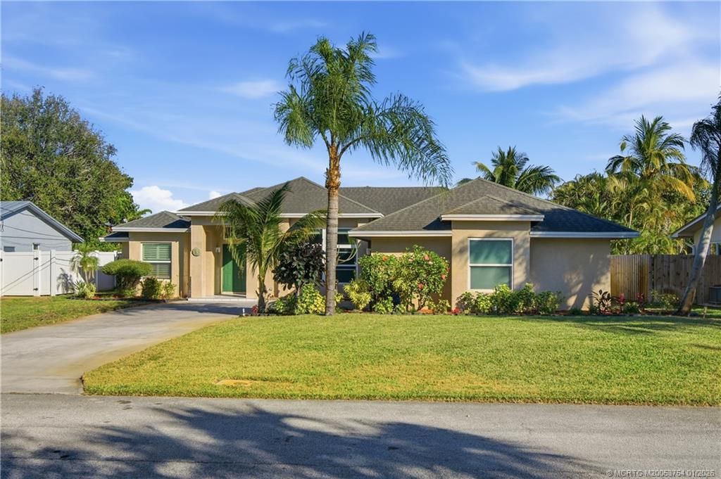 1569 NE Amy Avenue, Jensen Beach, FL 34957 Photo