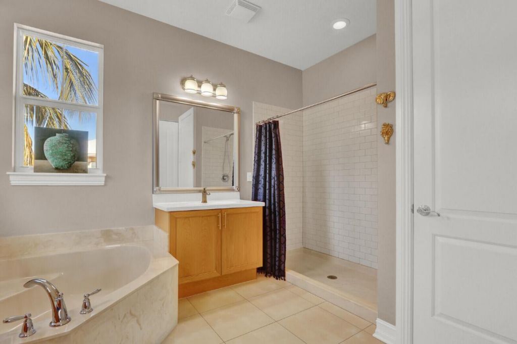 164 W Bay Cedar Circle, Jupiter, FL 33458 Photo