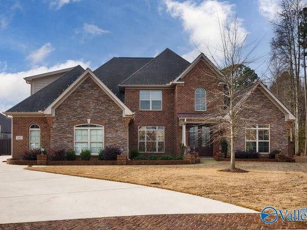 102 Cutwater Court, Harvest, AL 35749