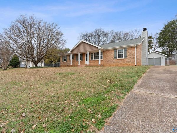 2108 Southpark Blvd SW, Huntsville, AL 35803