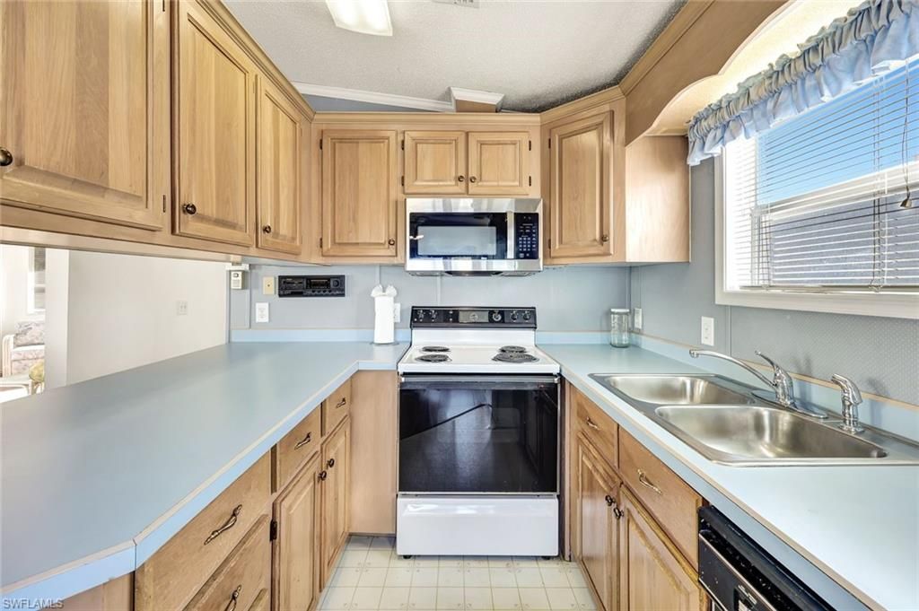 10827 Little Heron Cir, Estero, FL 33928 Photo