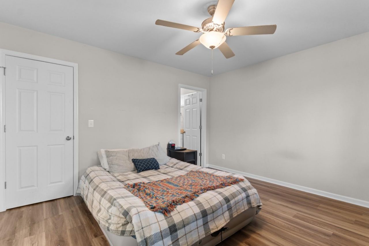 168 Rosedale Dr. Photo 15