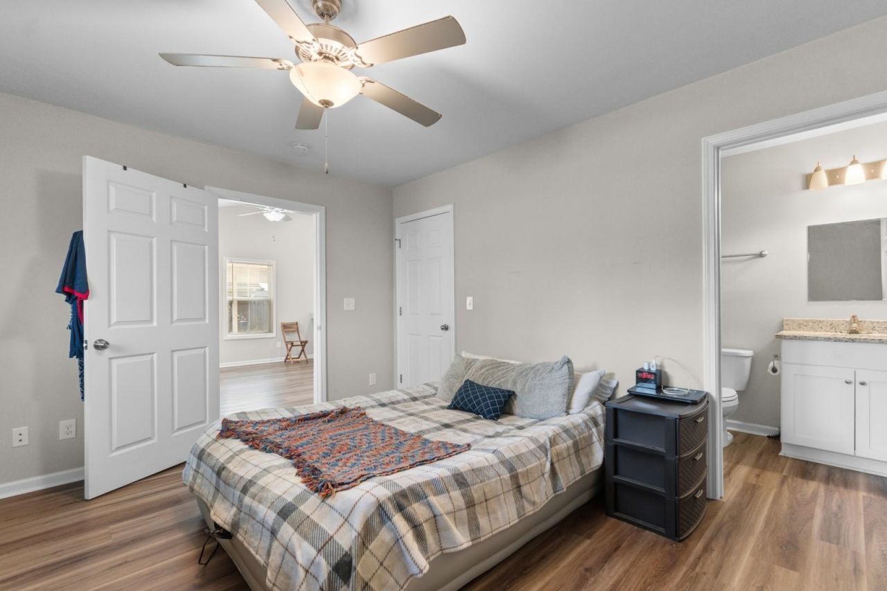 168 Rosedale Dr. Photo 17