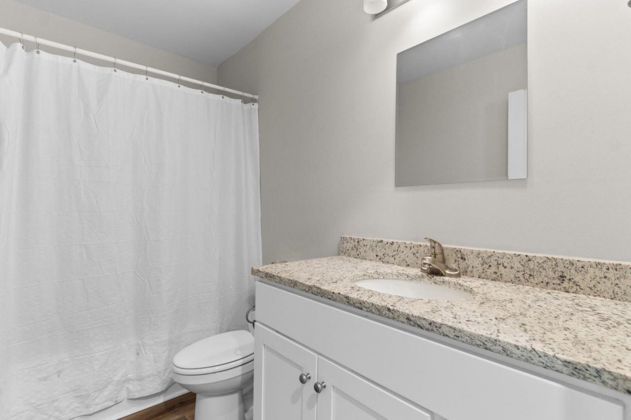 168 Rosedale Dr. Photo 22