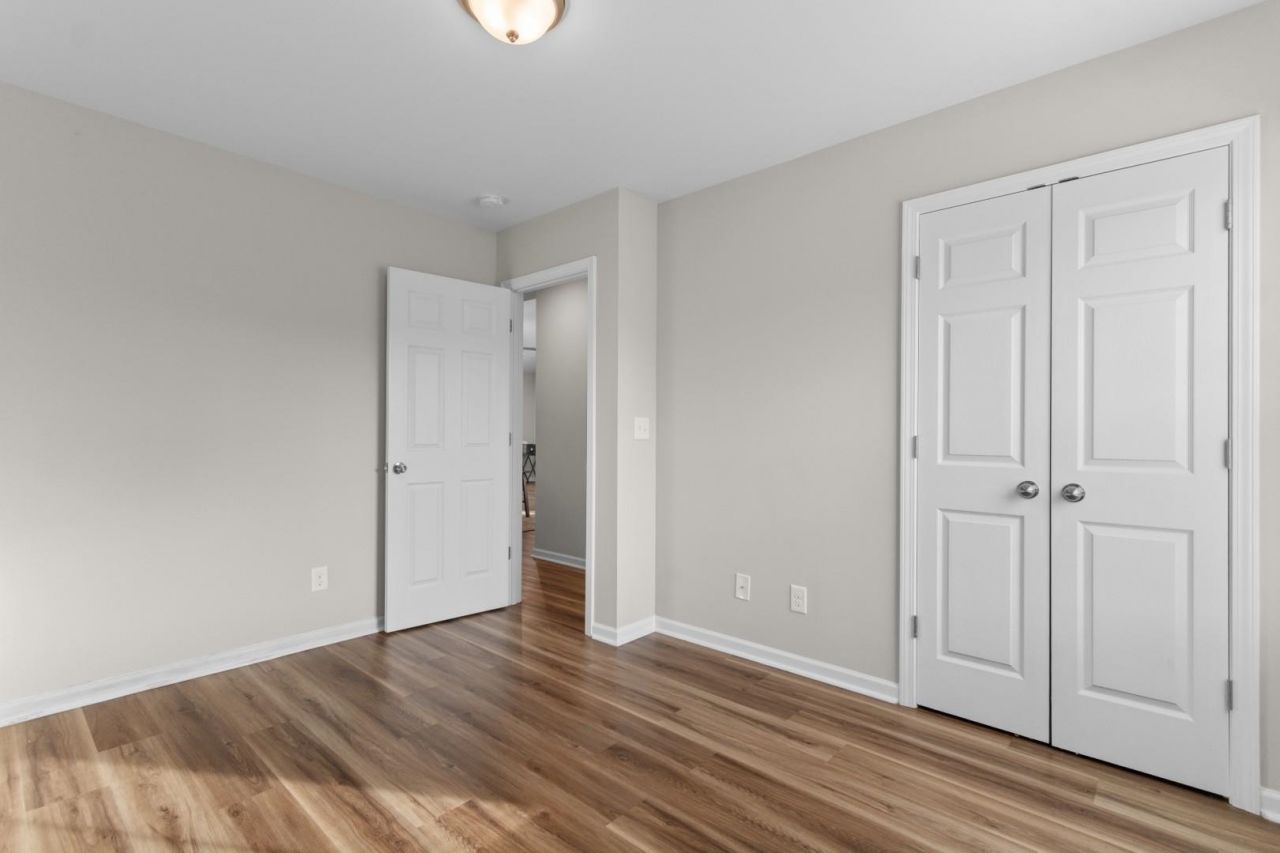 168 Rosedale Dr. Photo 24