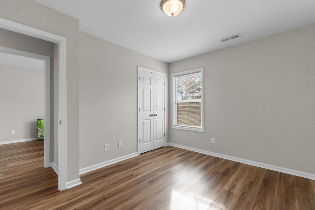 168 Rosedale Dr. Photo 25