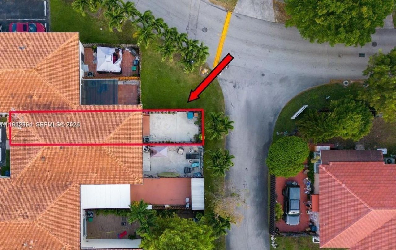 12304 NW 10 Th Lane, Unit 1603, Miami, FL 33182 Photo