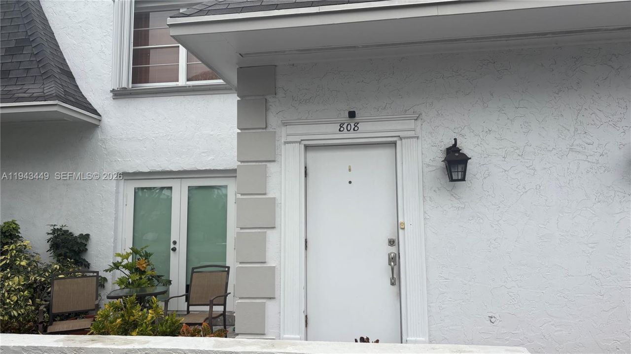 808 NE 27th Ave, Unit 808, Hallandale Beach, FL 33009 Photo
