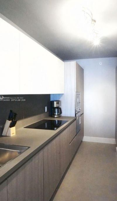 100 Lincoln Rd, Unit 426, Miami Beach, FL 33139 Photo
