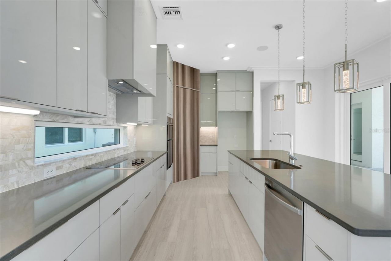 3036 Kensington Avenue, Davenport, FL 33837 Photo