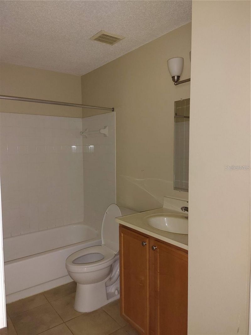 215 Lake Brook Circle, Unit 204, Brandon, FL 33511 Photo