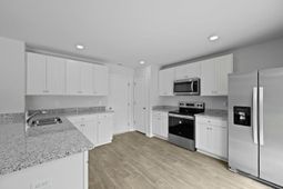 405 Tulip Poplar Drive photo 4