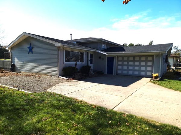 1328 Hilltop Drive, Lowell, IN 46356