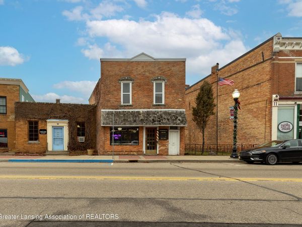 142 S Putnam Street, Williamston, MI 48895