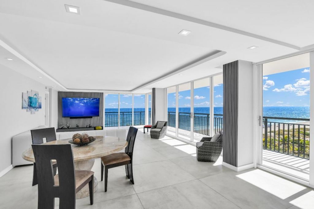 2000 S Ocean Boulevard, Unit 6-K, Boca Raton, FL 33432 Photo