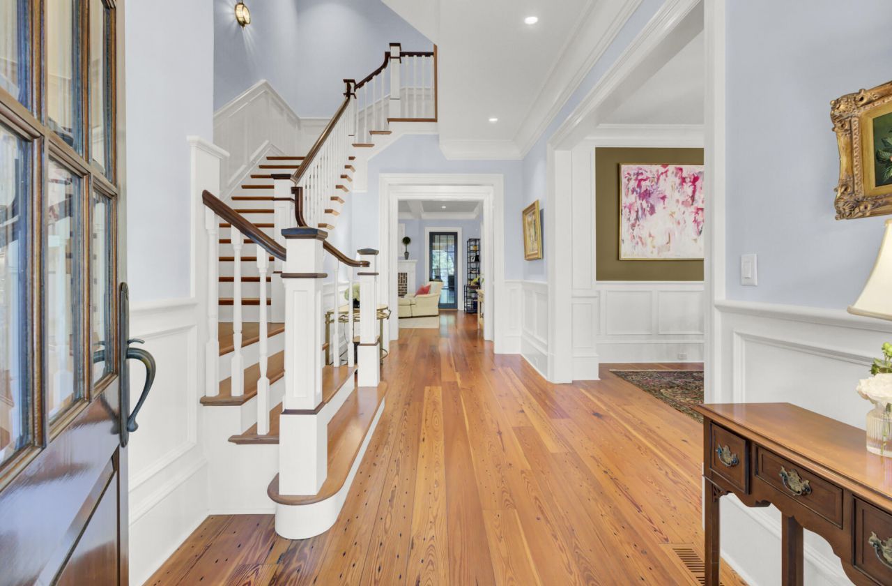 290 Delahow Street Photo 10