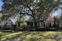 290 Delahow Street photo 4