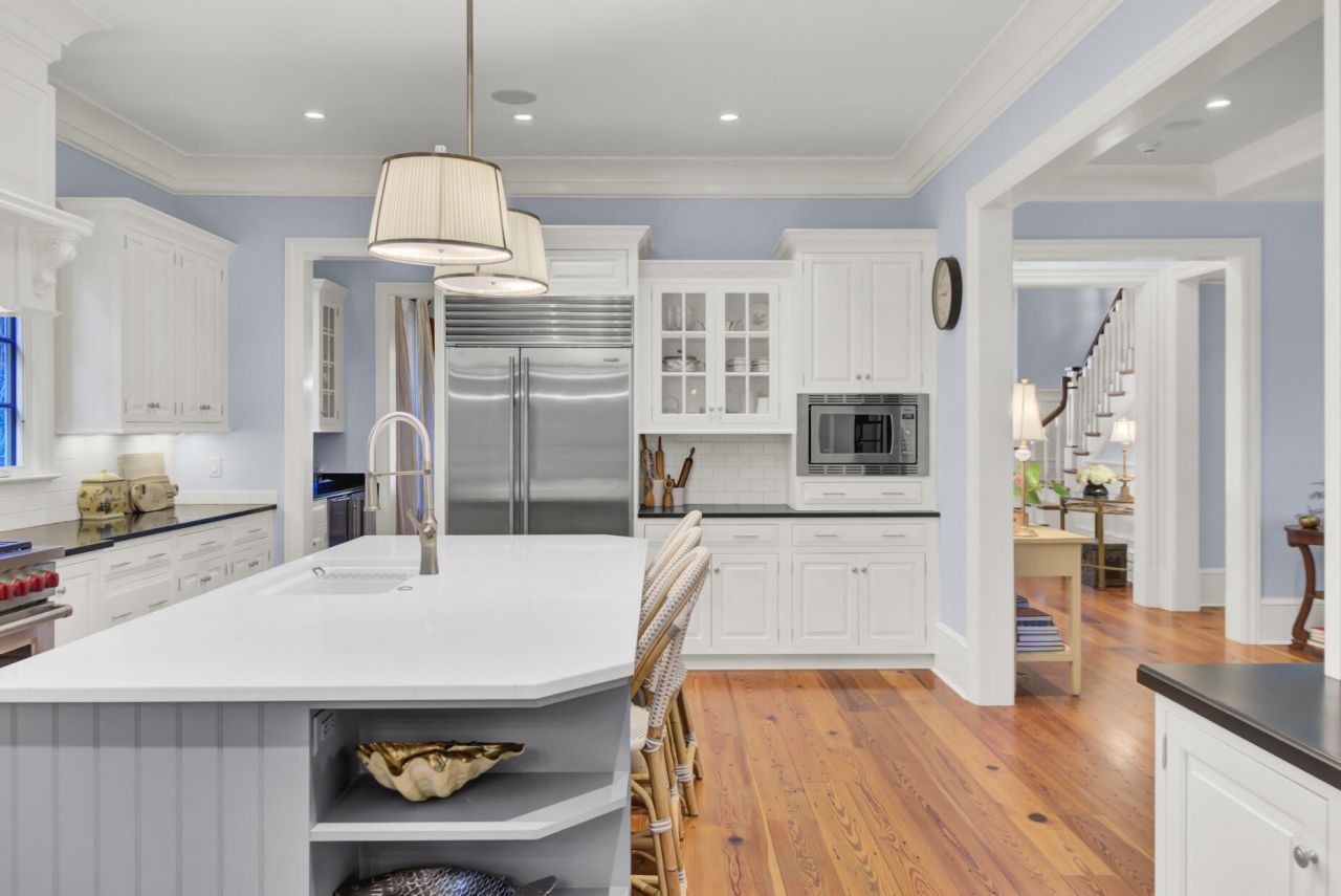 290 Delahow Street Photo 24