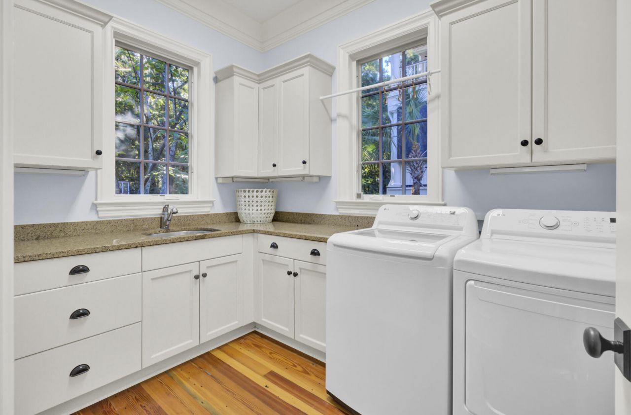 290 Delahow Street Photo 30