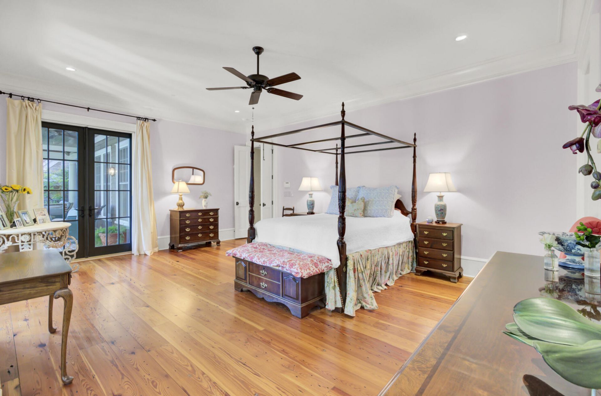 290 Delahow Street Photo 38