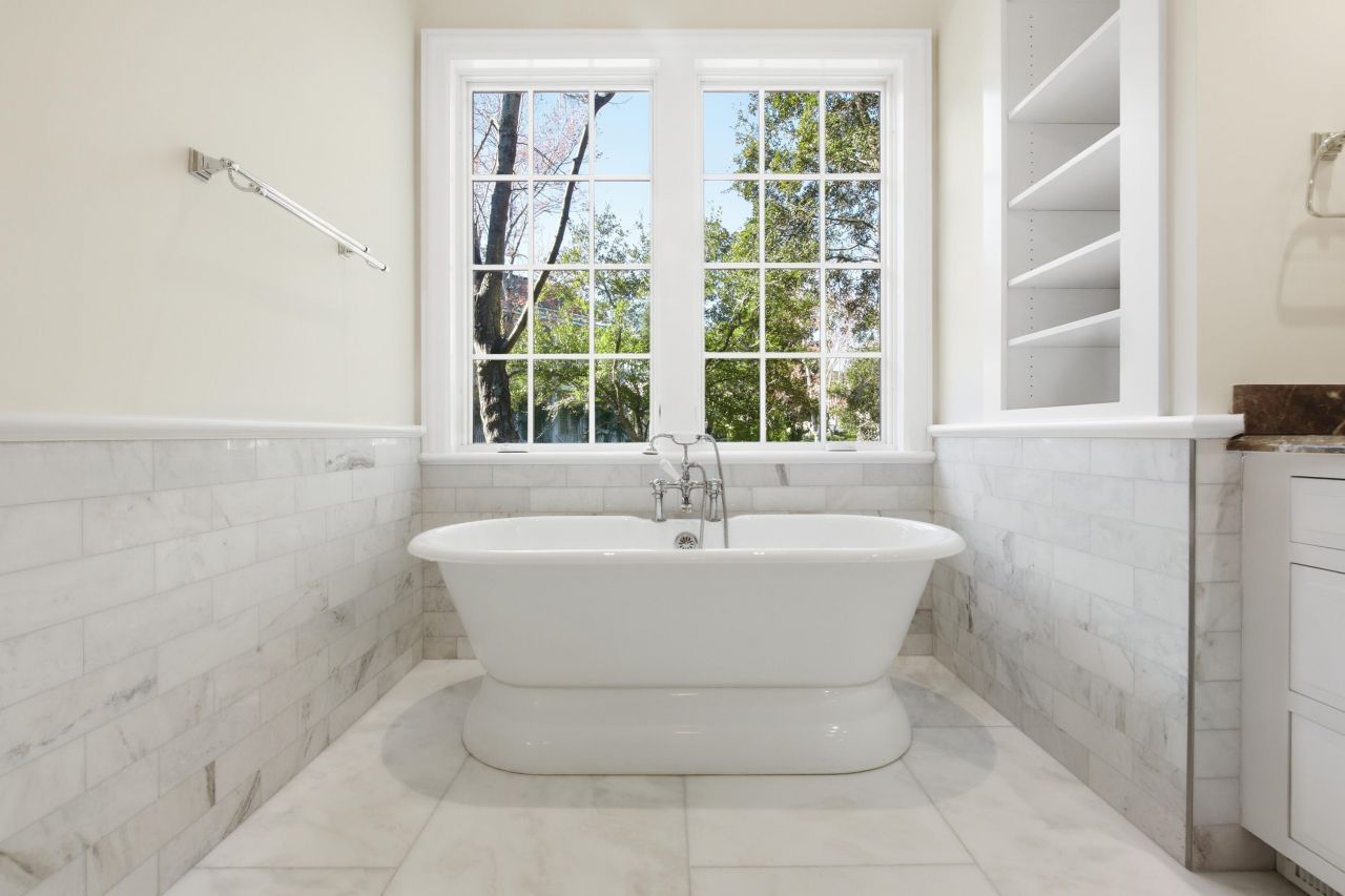 290 Delahow Street Photo 44