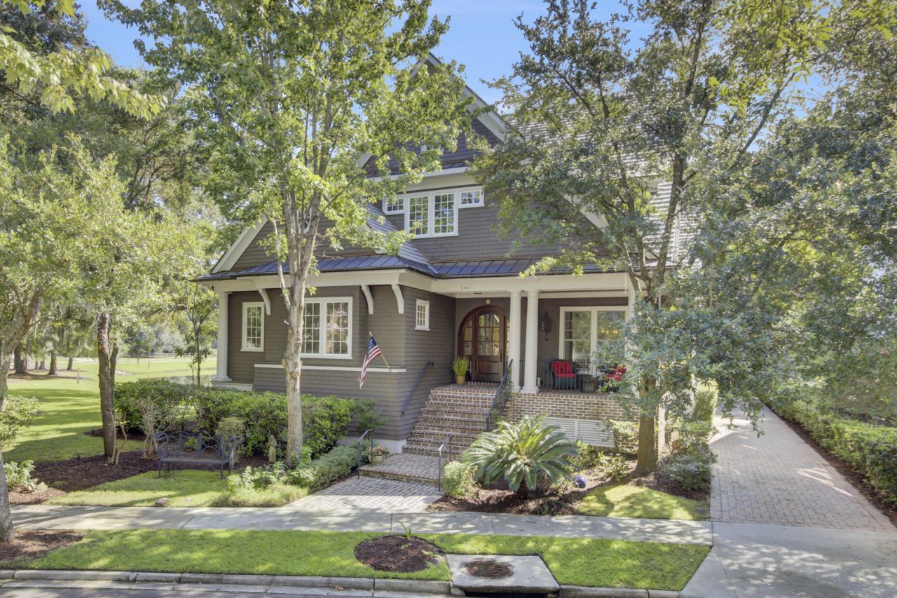 290 Delahow Street Photo 5