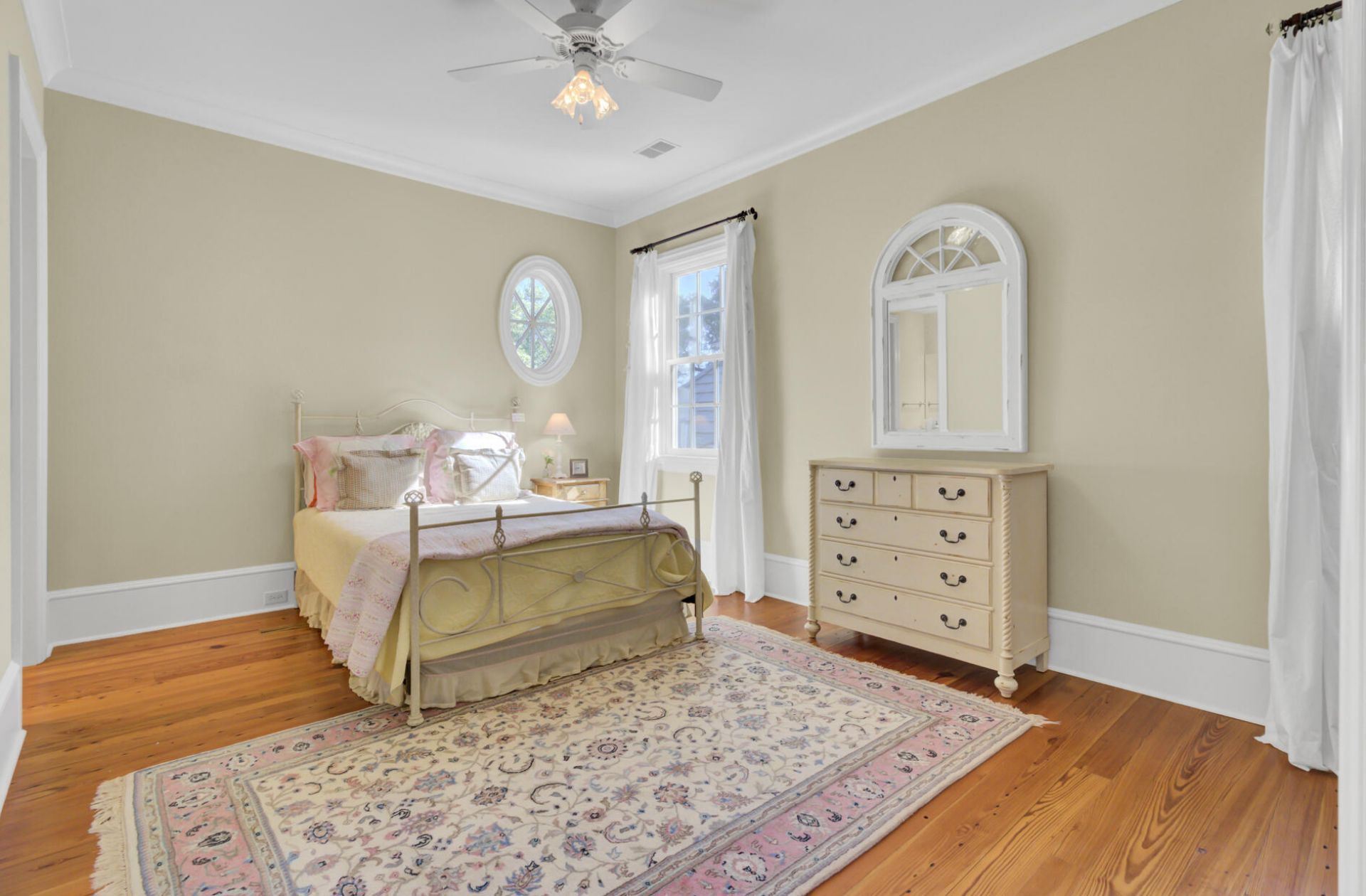 290 Delahow Street Photo 58
