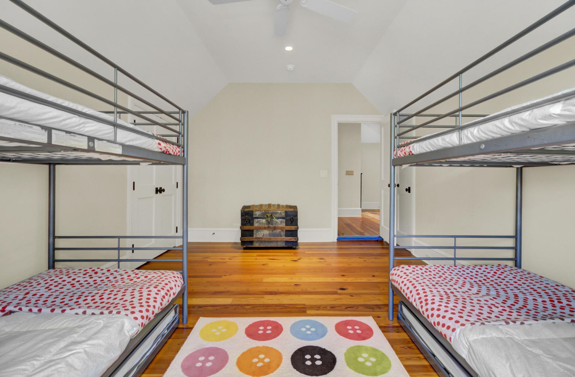 290 Delahow Street Photo 70