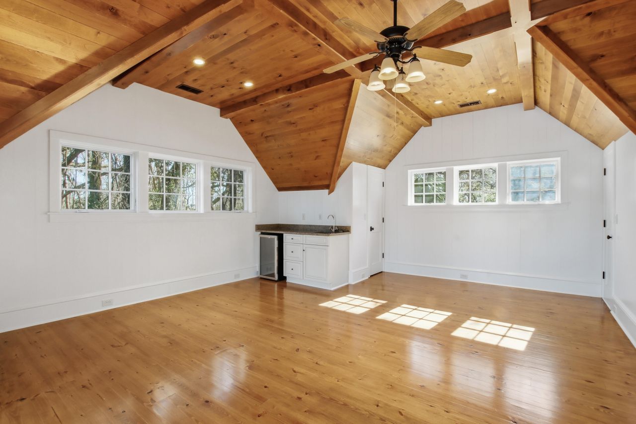 290 Delahow Street Photo 74