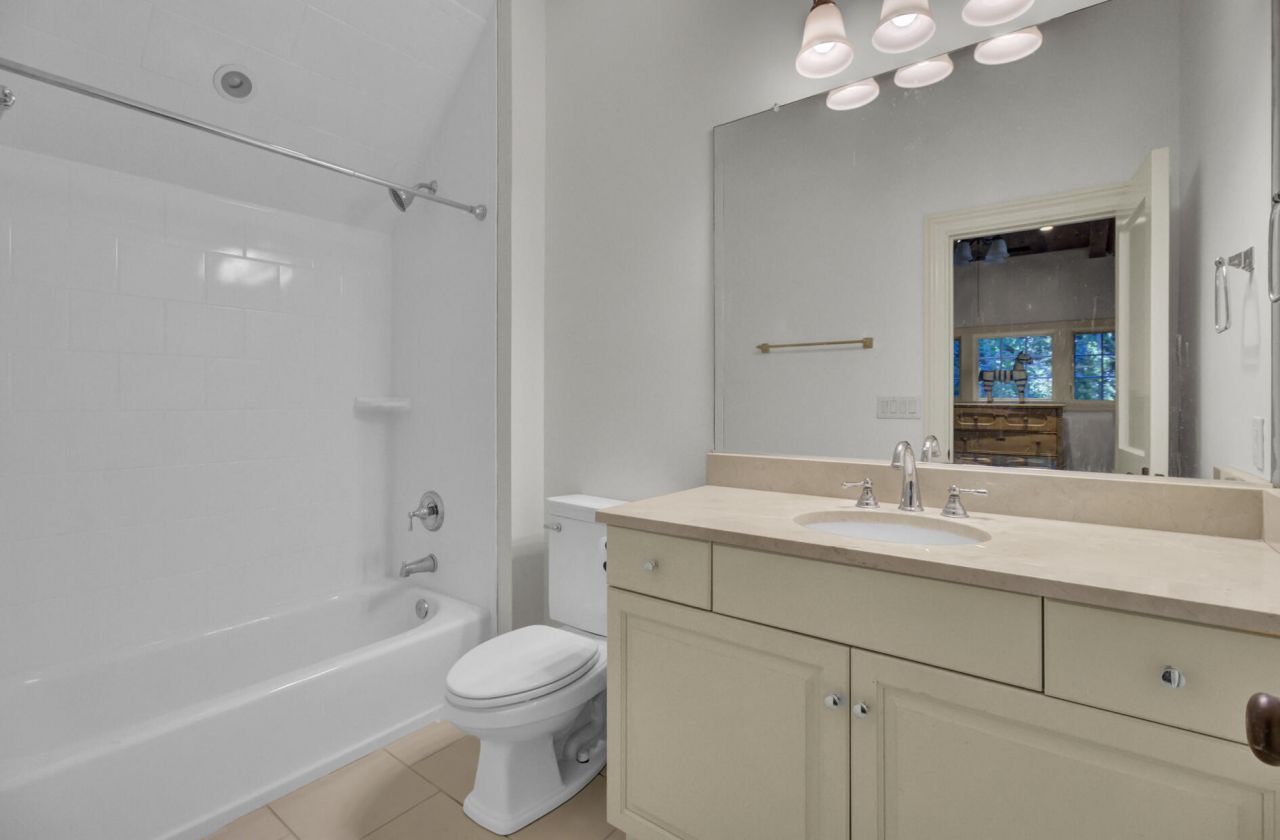 290 Delahow Street Photo 78