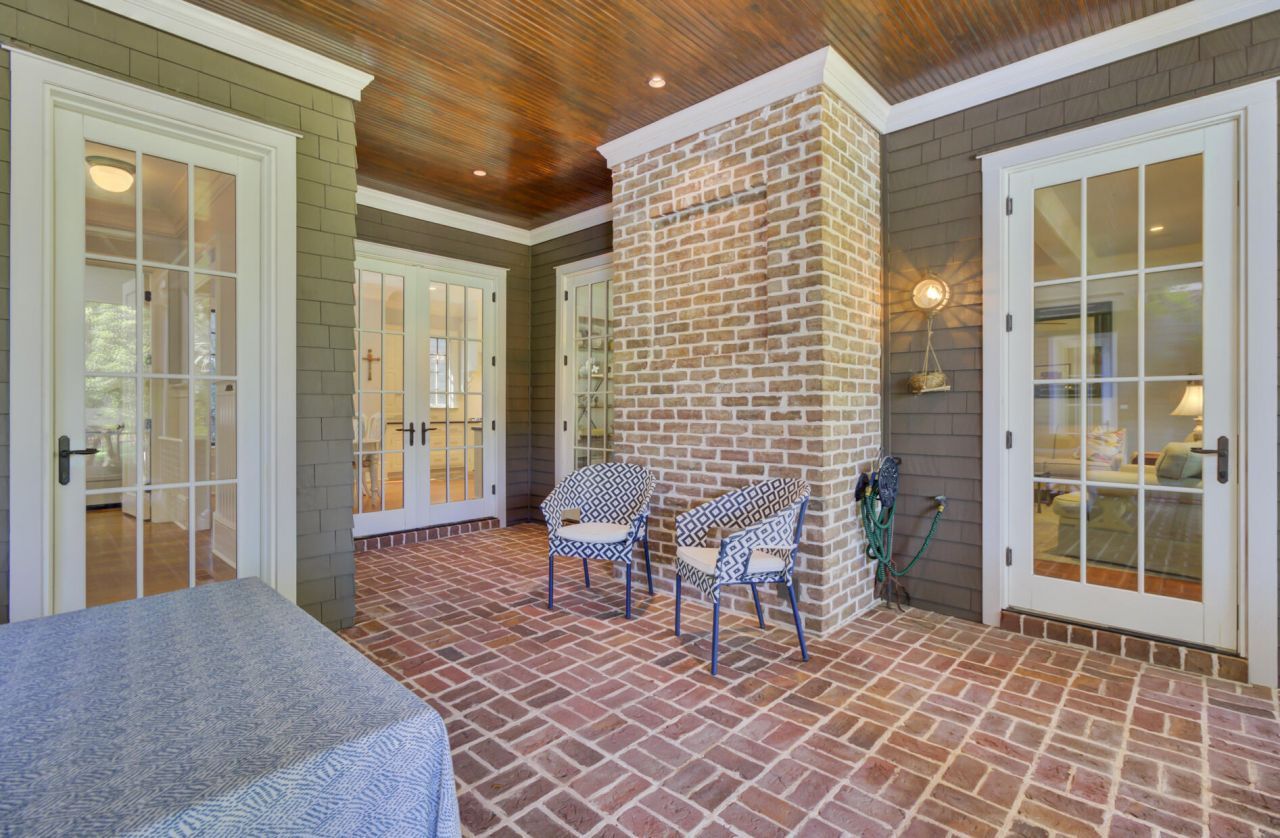 290 Delahow Street Photo 80