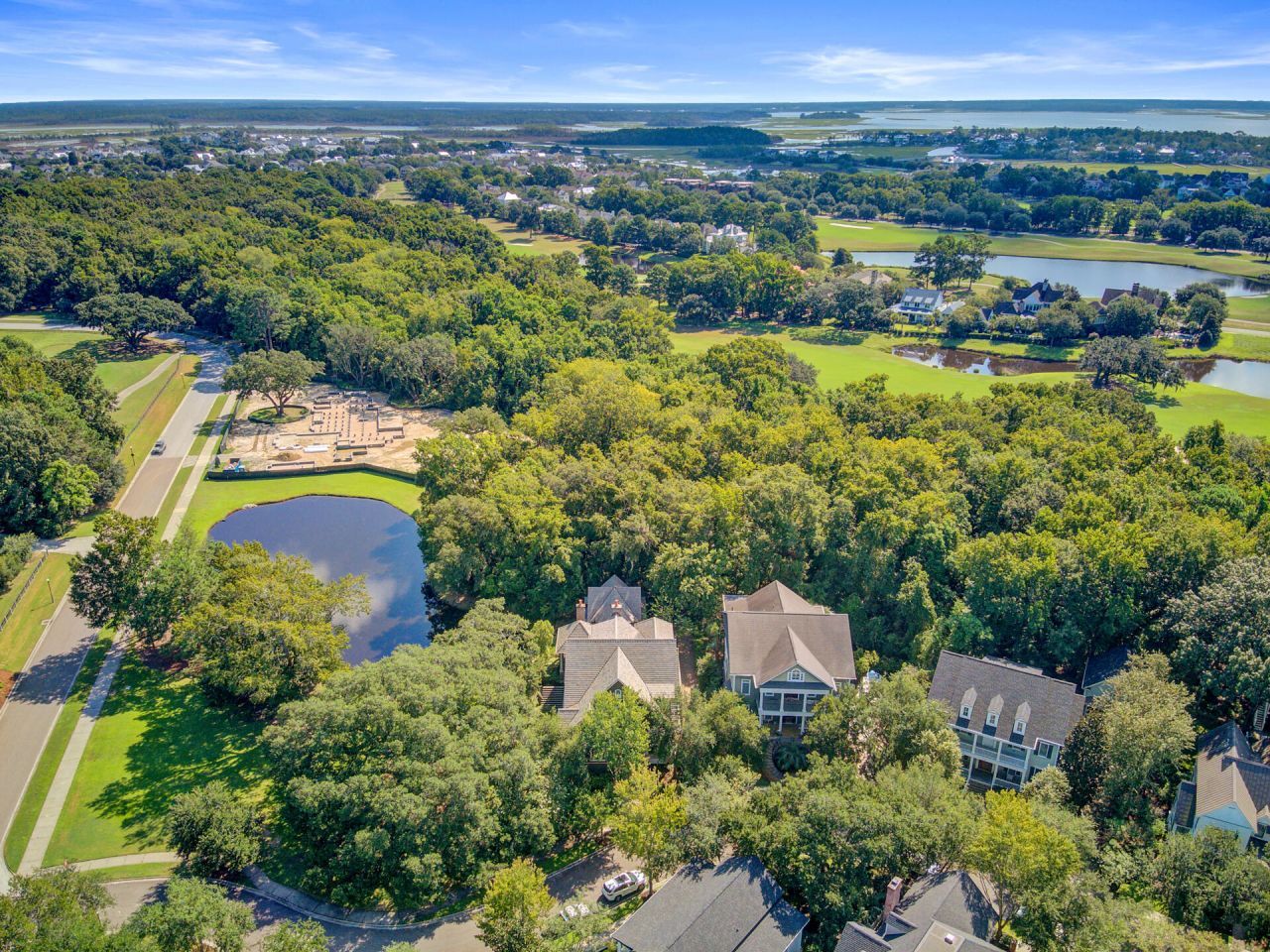 290 Delahow Street Photo 98