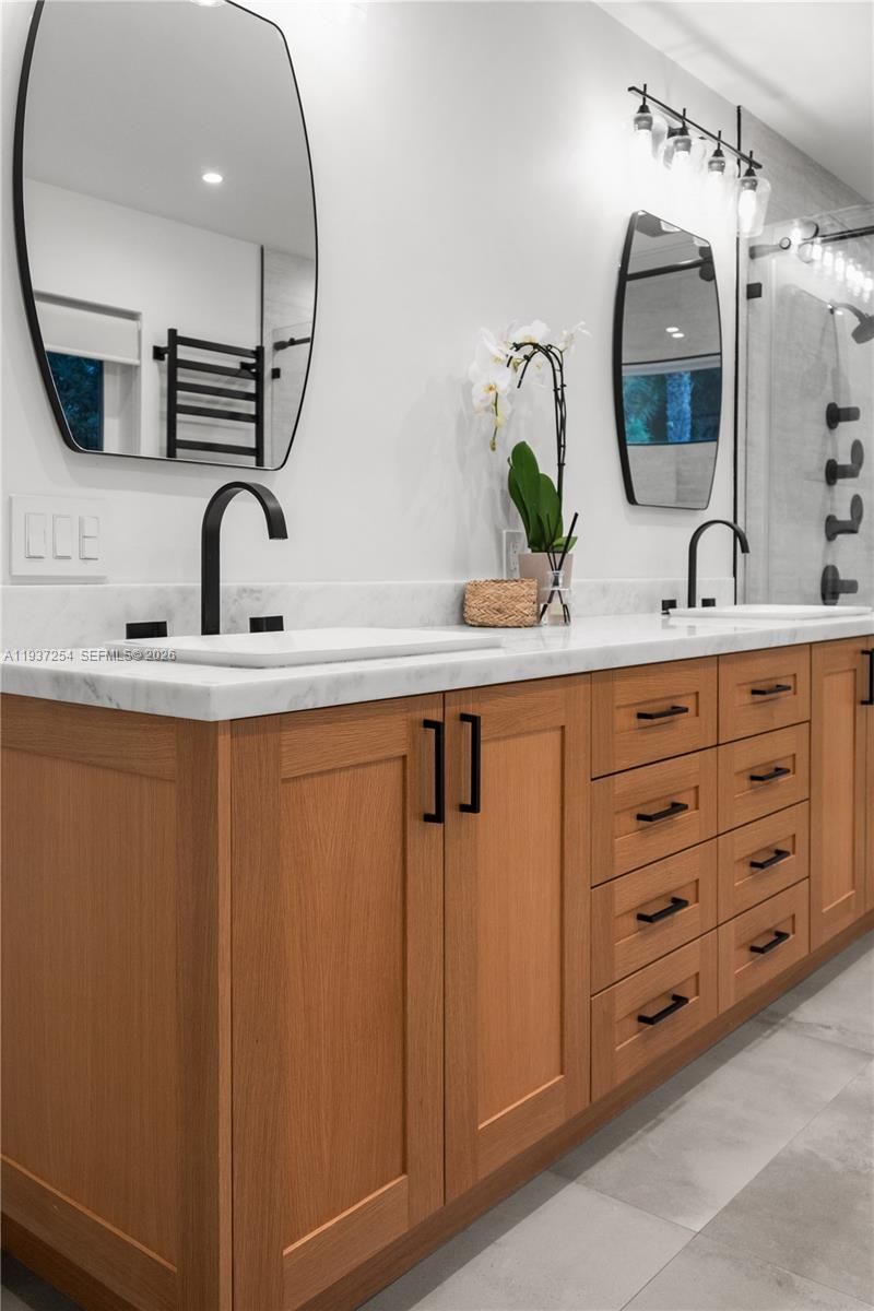 800 NE 72nd St, Miami, FL 33138 Photo