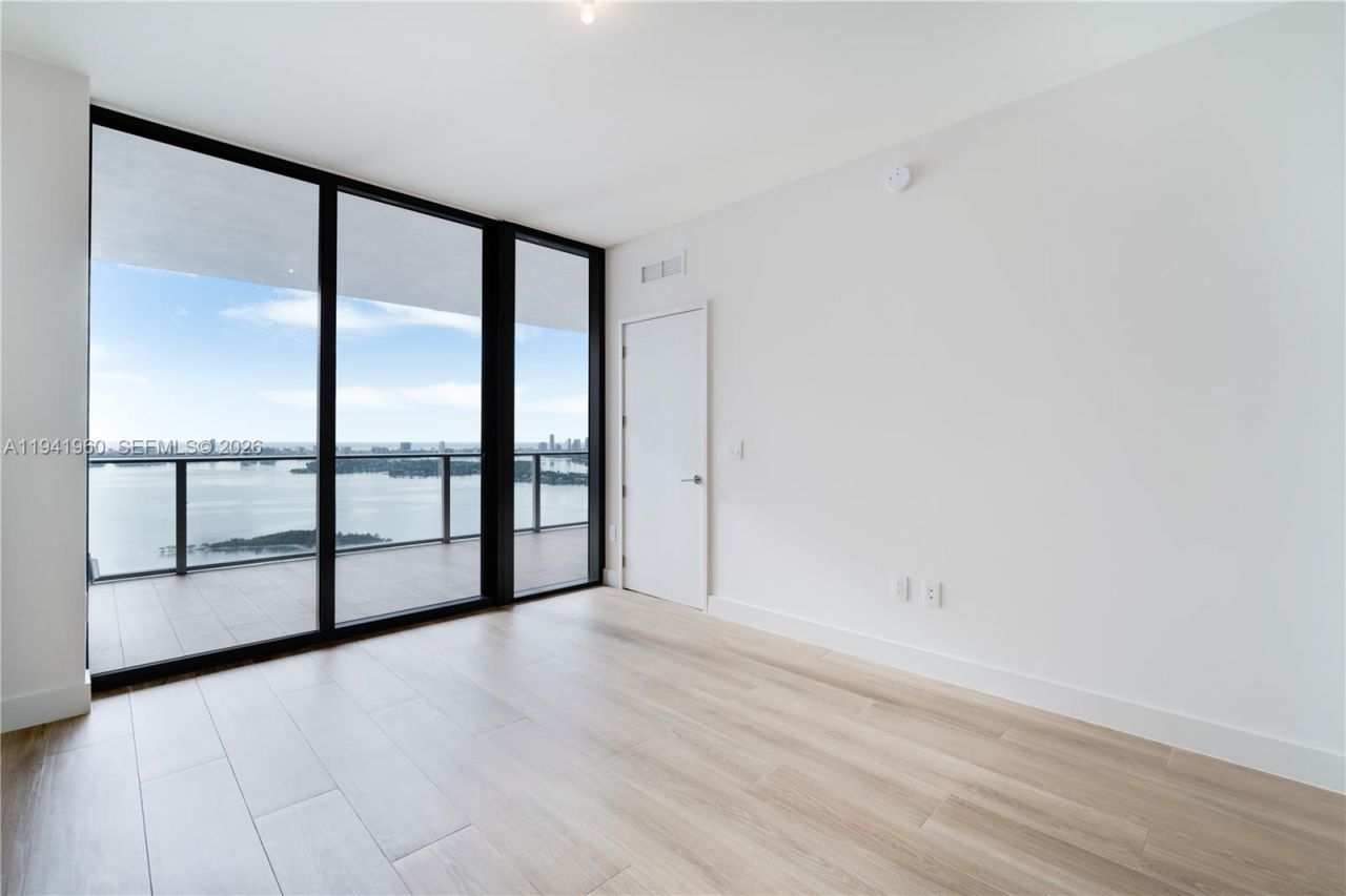 700 NE 24 Street, Unit 4203, Miami, FL 33137 Photo