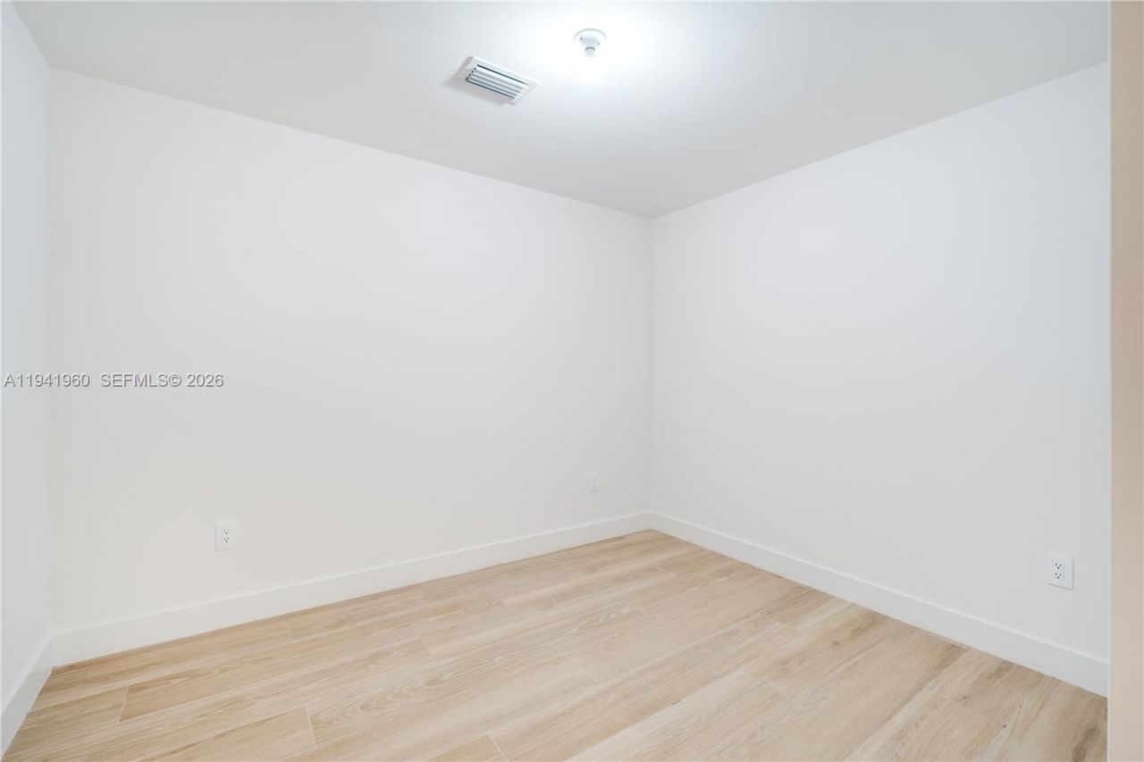 700 NE 24 Street, Unit 4203, Miami, FL 33137 Photo