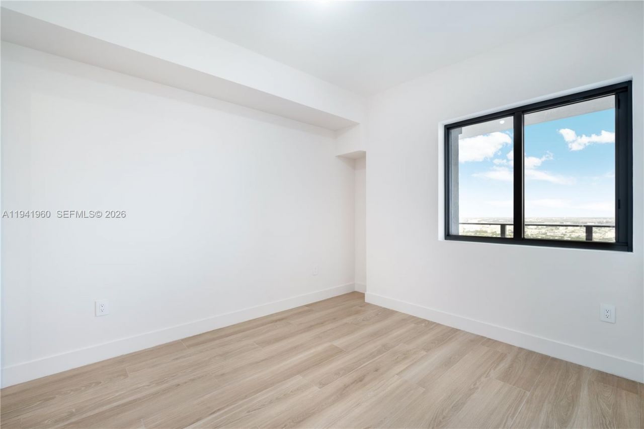 700 NE 24 Street, Unit 4203, Miami, FL 33137 Photo