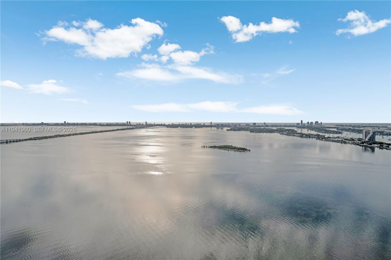 700 NE 24 Street, Unit 4203, Miami, FL 33137 Photo